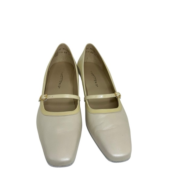 Trotters Willow White Pear Women's Shoes Size 7.5 N - Picture 2 of 10